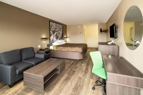 Super 8 by Wyndham Cleveland image 30